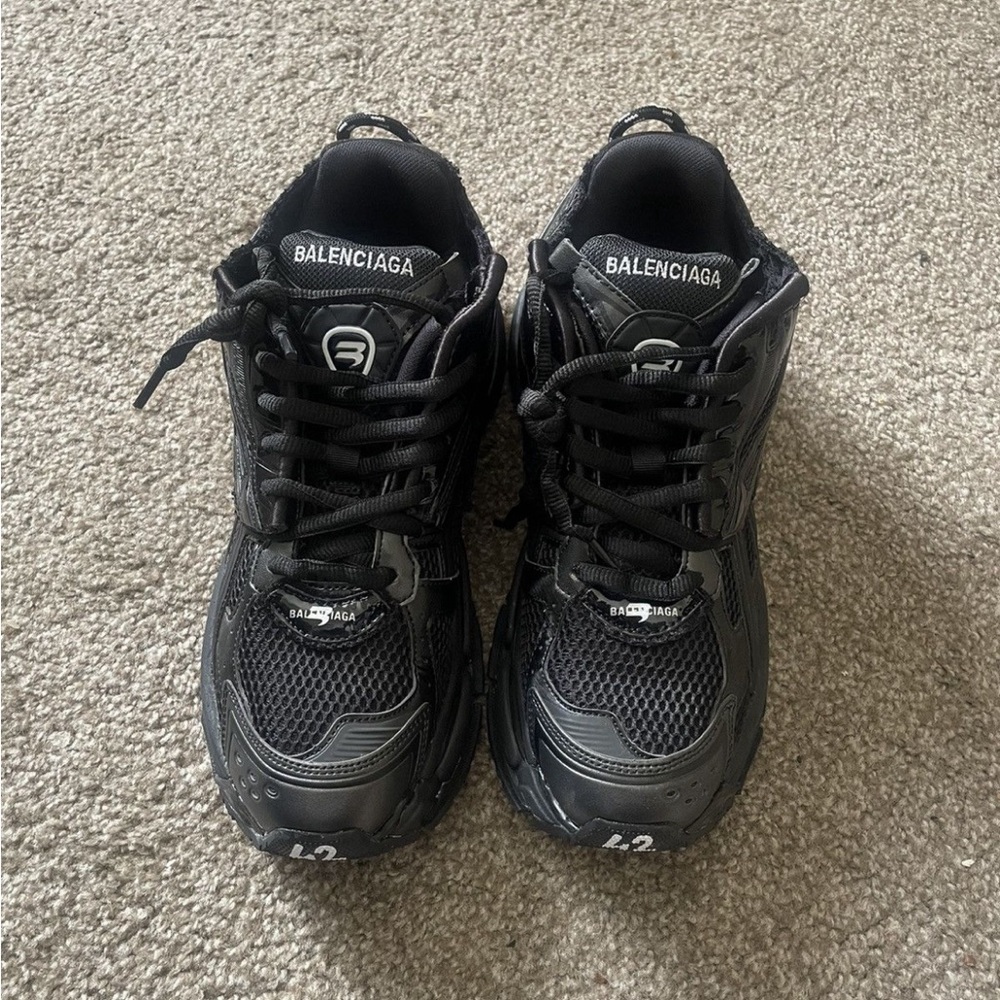 Balenciaga runner